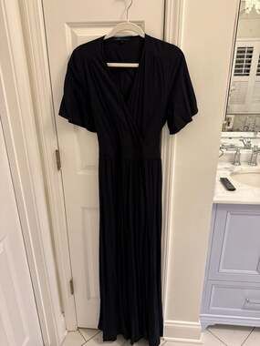 Shore Women's Black Flutter Sleeve Cut-Out Back Maxi Dress